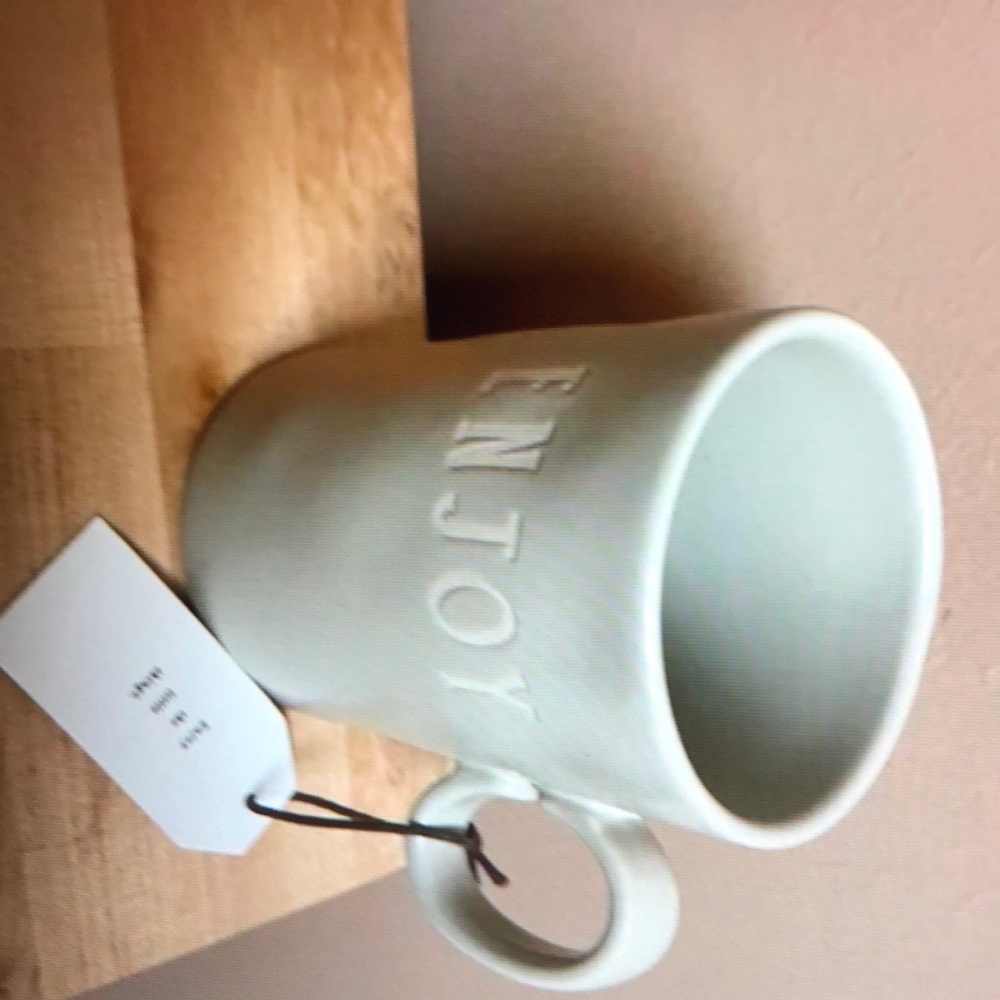Beautiful New Rae Dunn Studio Enjoy Mug